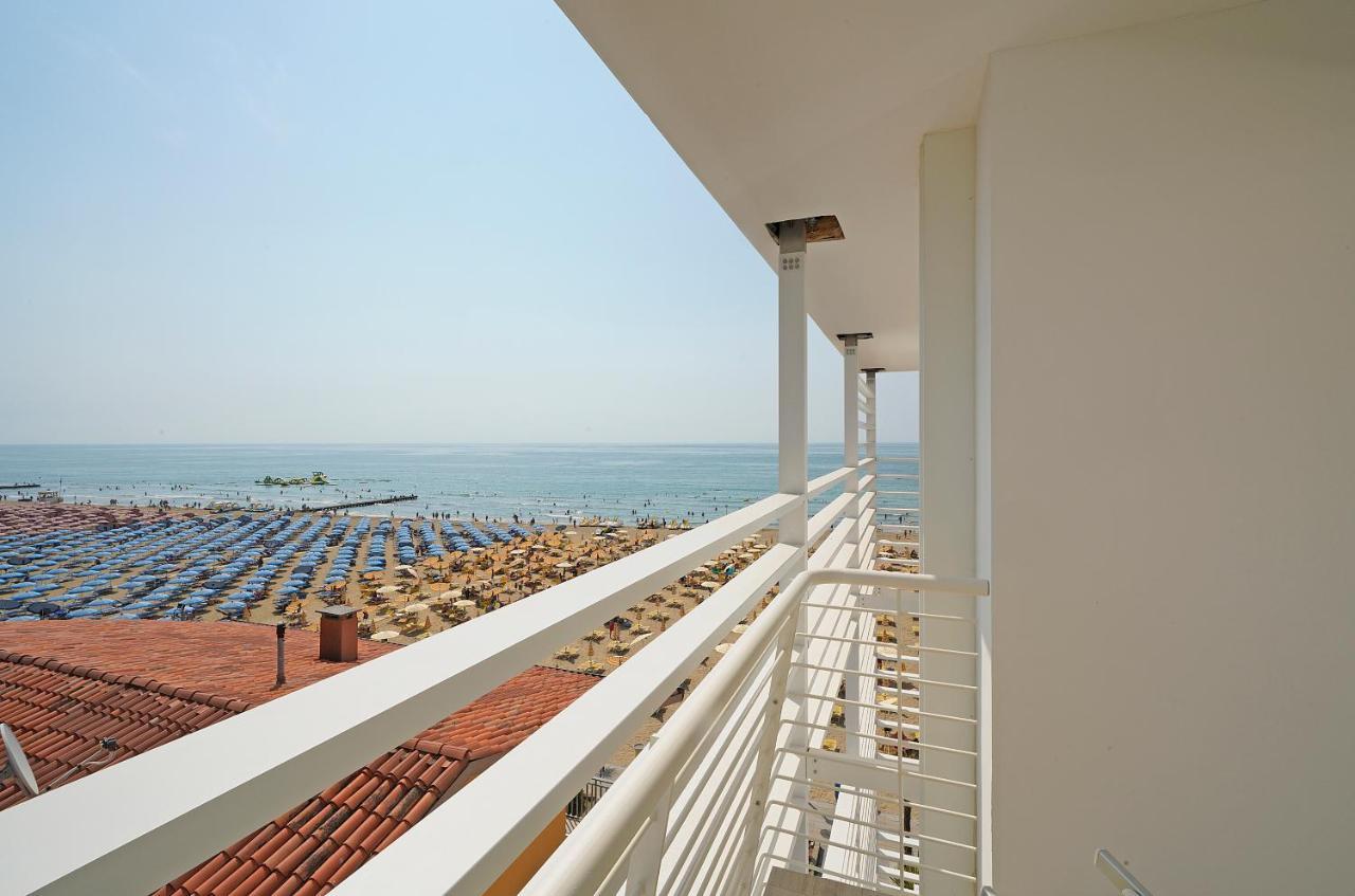 Hotel Strand Frontemare Lido di Jesolo Buitenkant foto