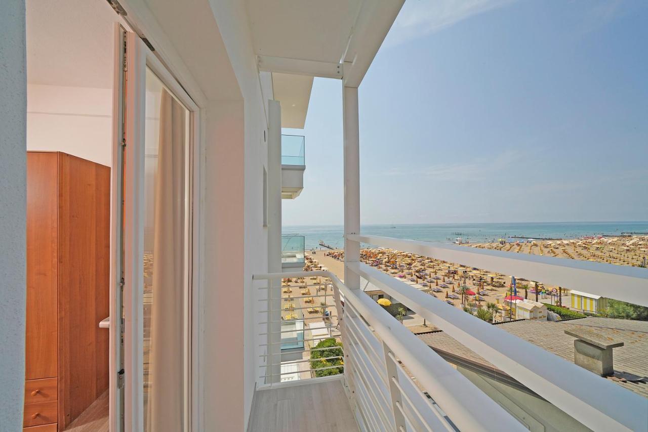 Hotel Strand Frontemare Lido di Jesolo Buitenkant foto